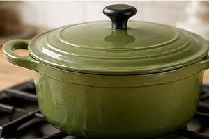 Comment entretenir une cocotte en fonte émaillée (Dutch Oven) ?