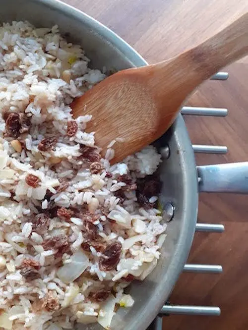 Riz Pilaf aux Raisins et 5 Épices